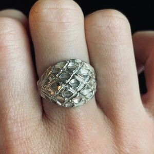 DIAMOND CUT STERLING SILVER ETCHED DOME RING ND